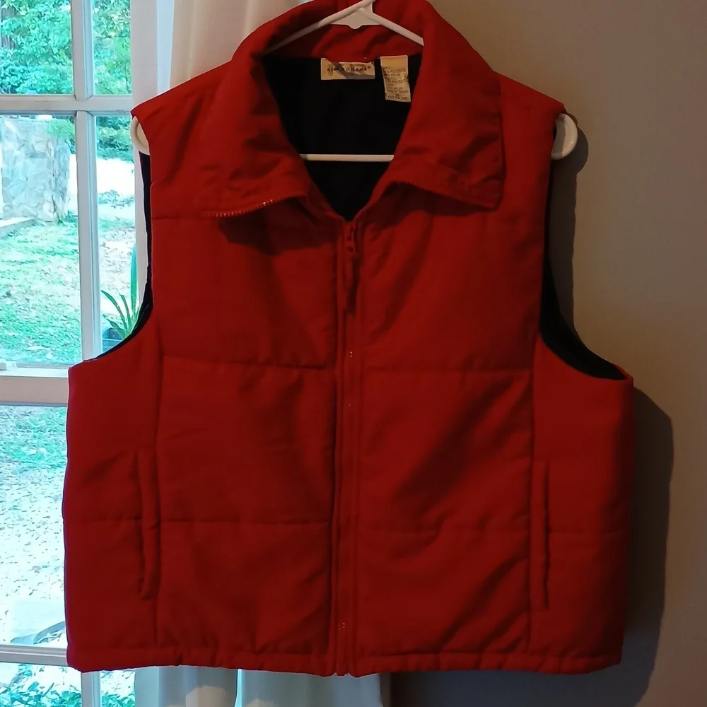 Red zip puffer vest By Kim Rogers Front Zip Adjustable Collar Size‎ XL